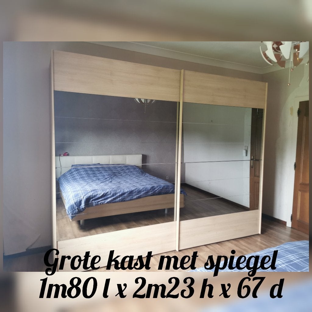 Grote kleerkast  met spiegel, Huis en Inrichting, Kasten | Kleerkasten, Ophalen, Zo goed als nieuw, Met deur(en)