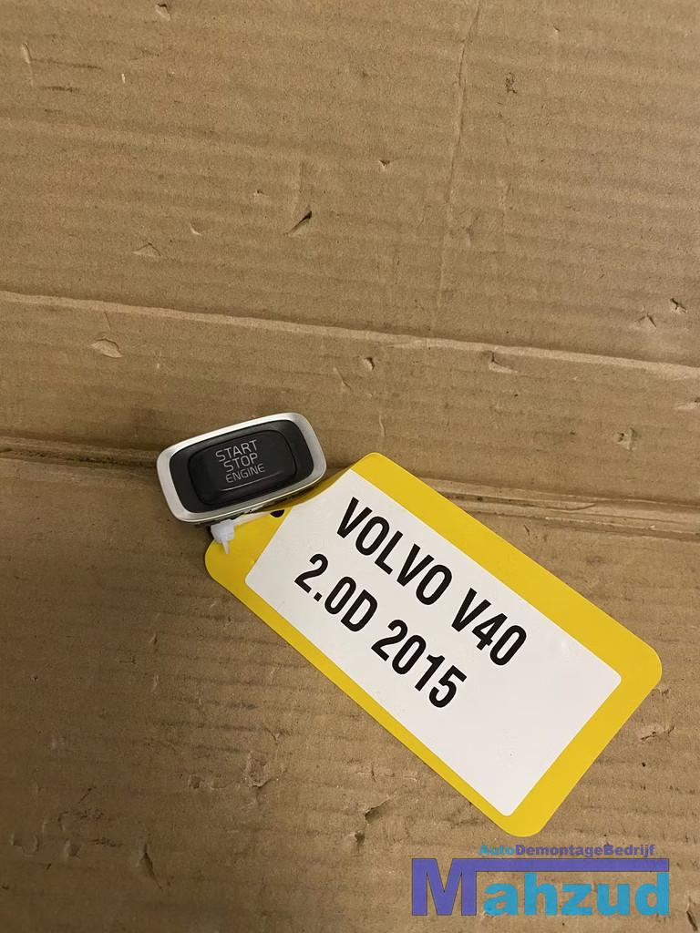 VOLVO V40 Start stop schakelaar 2012-2019 31456645, Auto-onderdelen, Gebruikt, Gunnar Engellaus vag 8
405 31  Gothenburg, SE, Info@volvocars.com