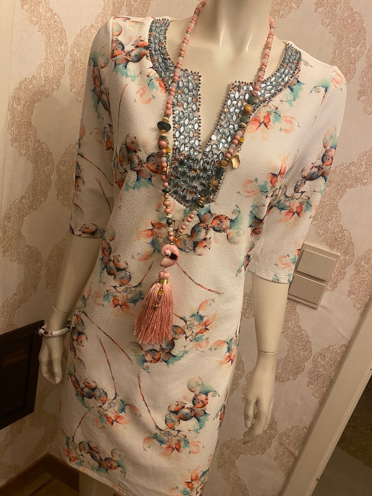 K-DESIGN Mt M PRACHTIGE SEXY JURK KLEED, Kleding | Dames, Ophalen of Verzenden, Zo goed als nieuw, Boven de knie