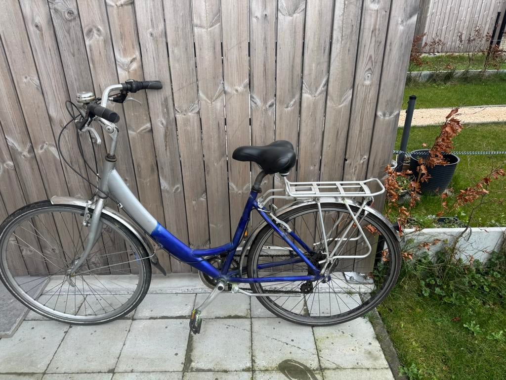 Damesfiets, Fietsen en Brommers, Ophalen of Verzenden, Zo goed als nieuw