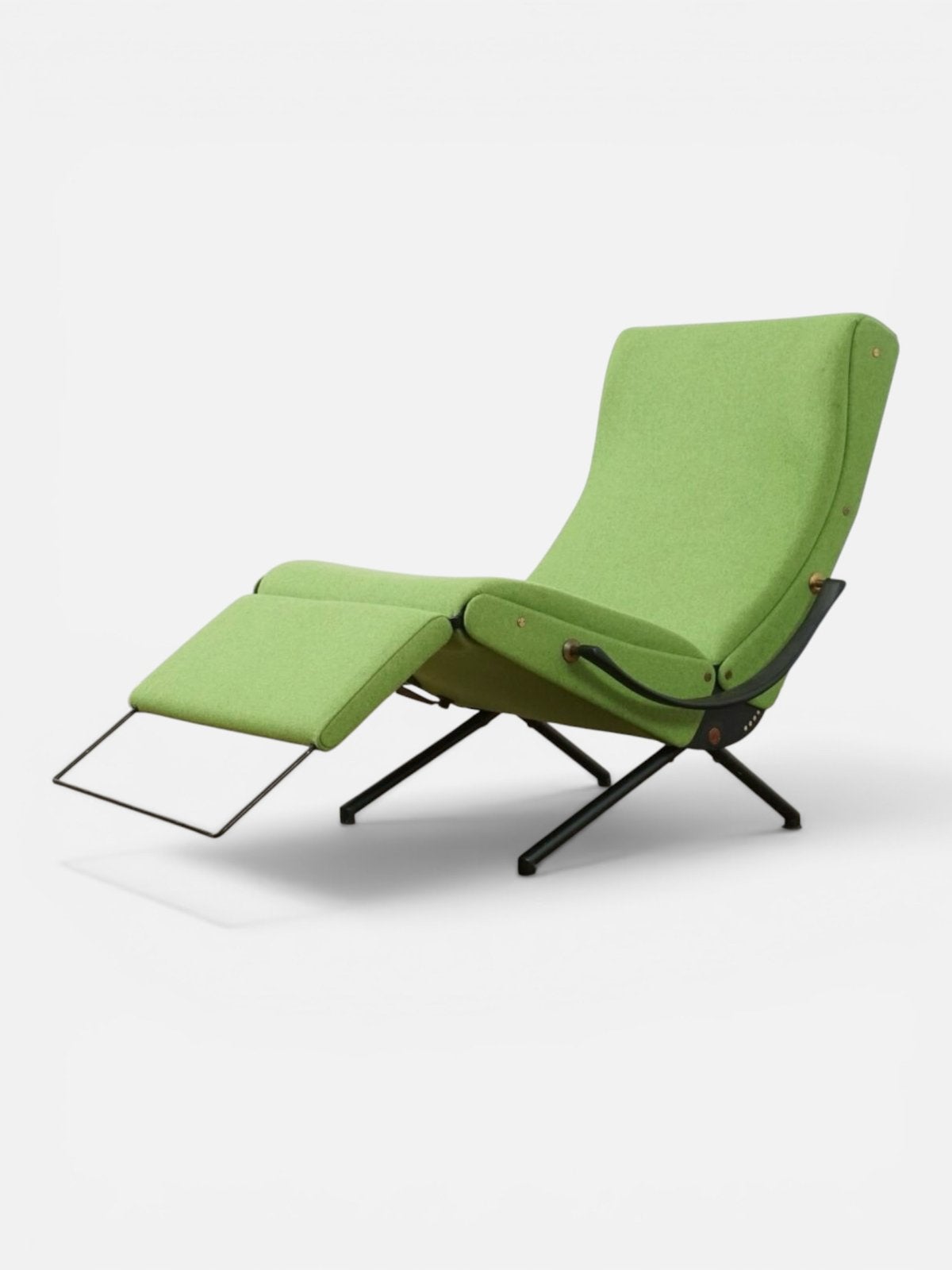 P40 first edition lounge chair by Osvaldo Borsani for Tecno, Huis en Inrichting, Zetels | Zetels en Chaises Longues, Ophalen, Zo goed als nieuw