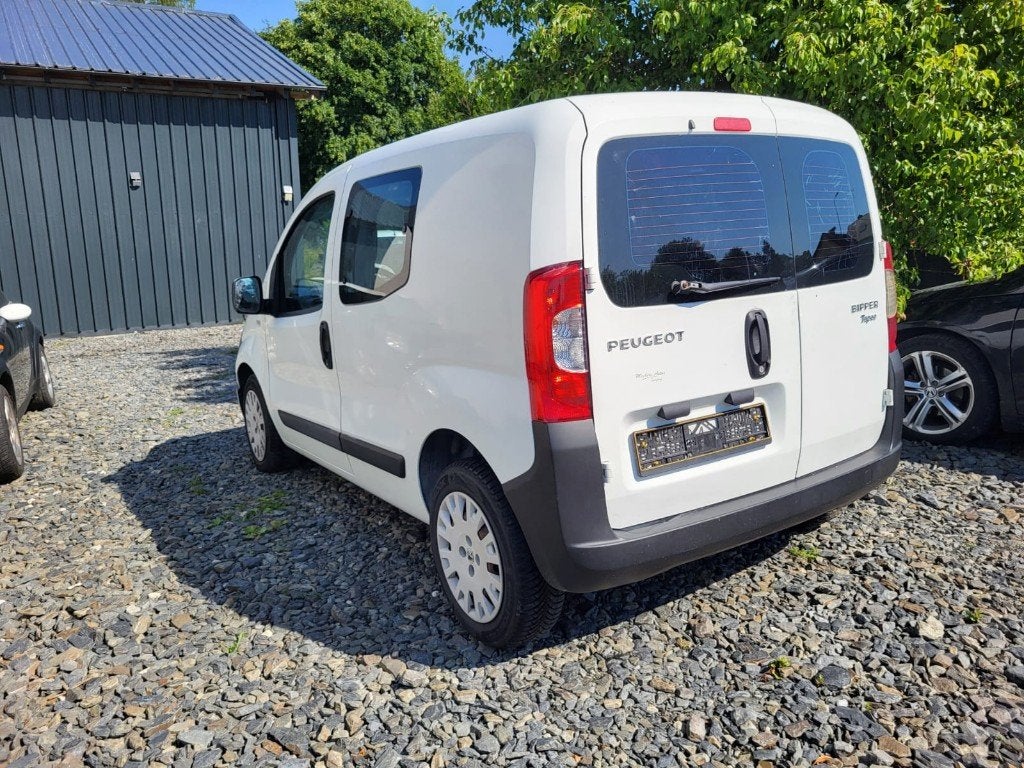 Voiture, Autos, 90 kW, Euro 5, Achat, 1700 kg