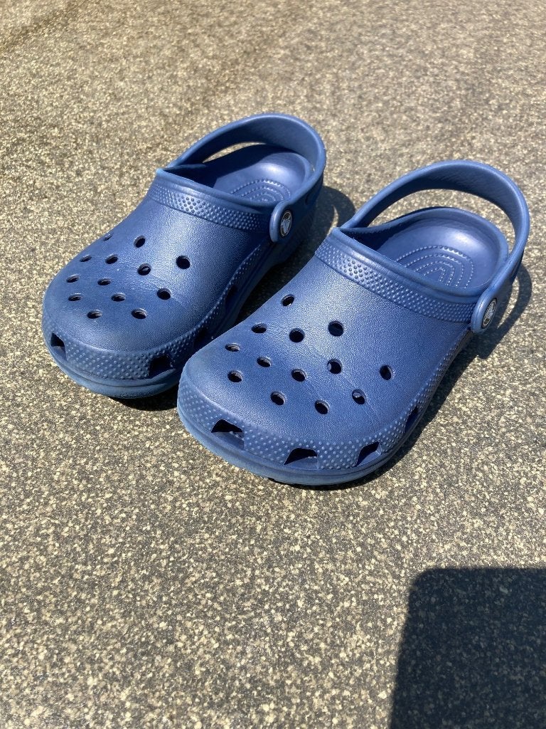 Crocs maat J2 (maat 33/34), Kinderen en Baby's, Kinderkleding | Schoenen en Sokken, Ophalen, Gebruikt, Jongen of Meisje, Overige typen