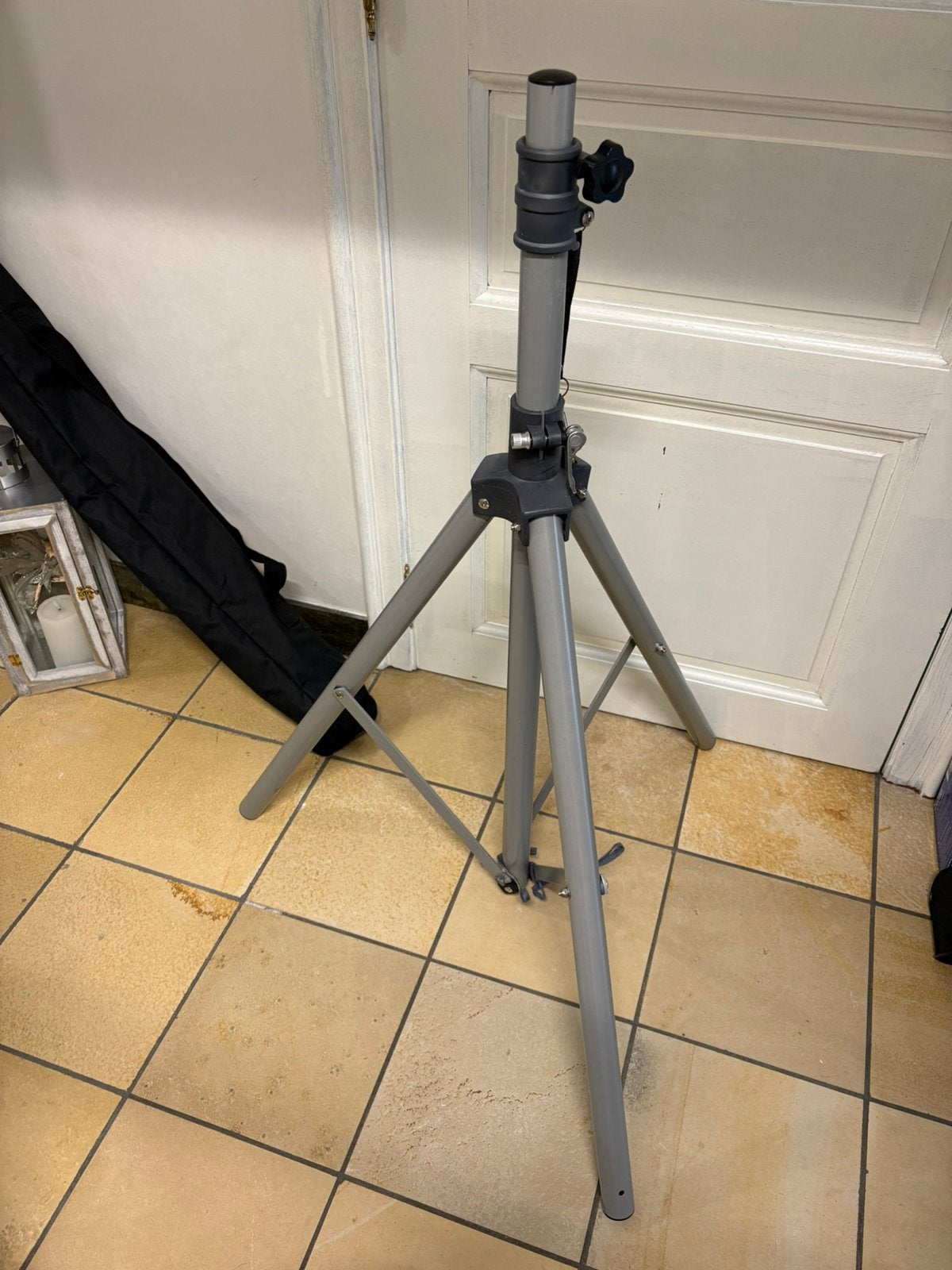 Standaard schotelantenne, TV, Hi-fi & Vidéo, Enlèvement, Comme neuf, Accessoires d'antenne (parabolique), Autres marques