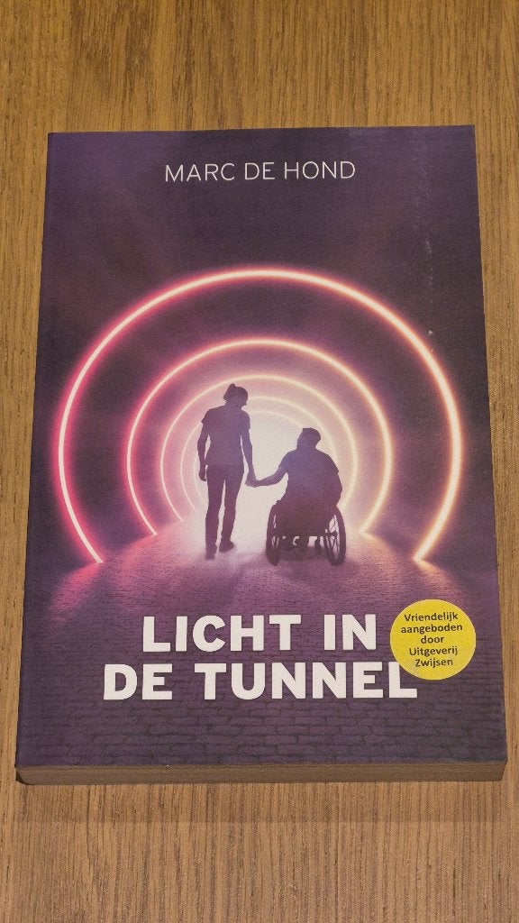 Boek: Licht In De Tunnel - NIEUW!, Ziel of Sterfelijkheid, Overige typen, Nieuw, Ophalen of Verzenden