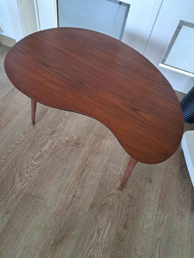 Salon tafel vintage, Enlèvement