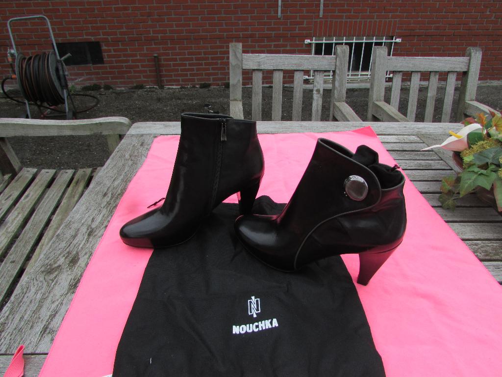 laarzen nouchka 100 euro maat41., Neuf, Nouchka, Enlèvement, Boots et Botinnes