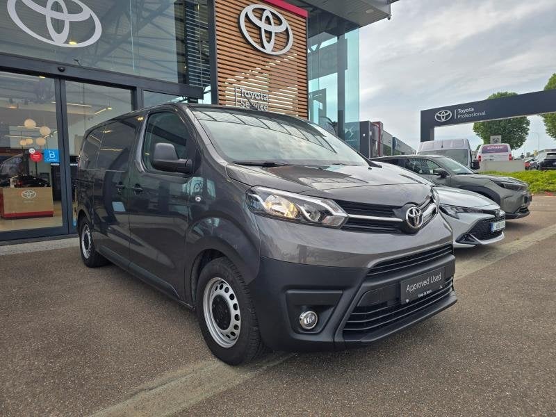 Toyota ProAce Active, Auto's, Toyota, 4 deurs, https://public.car-pass.be/vhr/21667c6b-4da3-492a-82f7-d377d99fe2c6, ProAce, 120 pk