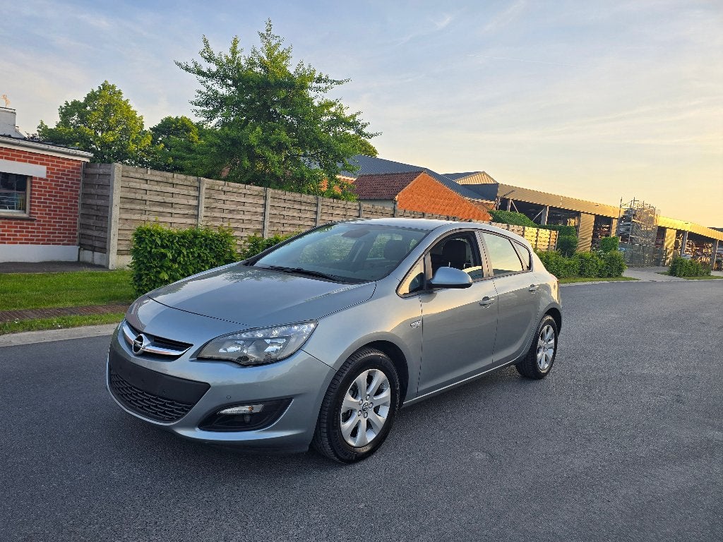 Opel Astra 1.6i AUTOMAAT - 117  000KM - 03/2015, Auto's, Opel, Zwart, Leder en Stof, Bedrijf, Parkeersensor