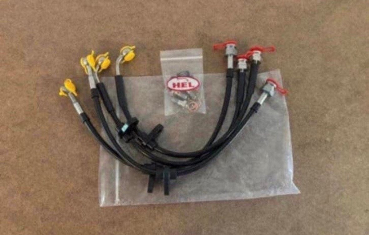Ford Fiesta ST mk8 black braided brake lines set, Enlèvement, Neuf, Ford