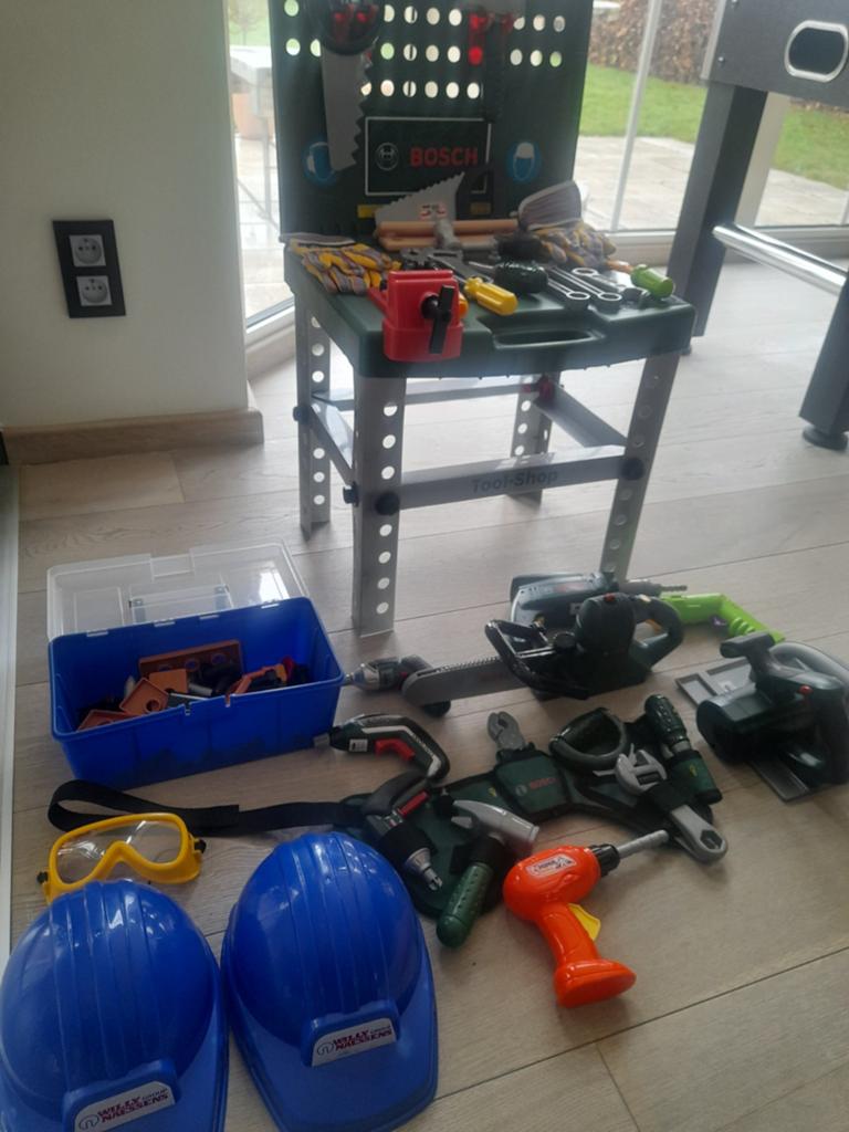 Bosch werkbank met toebehoren, Ophalen