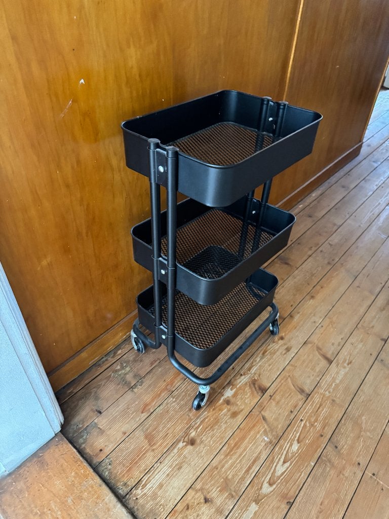IKEA RÅSKOG / RASKOG zwarte roltafel met 3 manden, Ophalen, Gebruikt