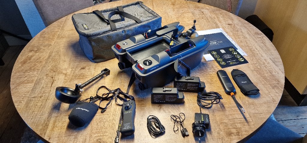 Voerboot karper, Ophalen, Zo goed als nieuw, Complete set