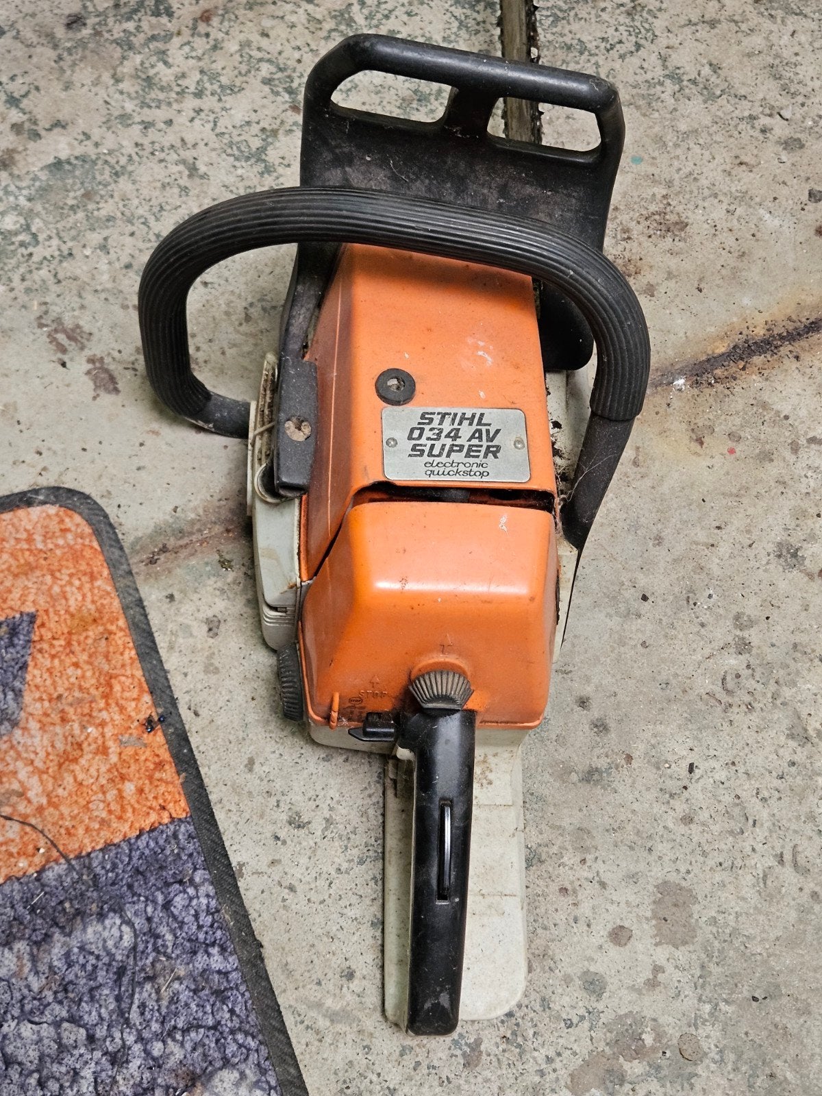 Kettingzaag Stihl 034AV, Ophalen