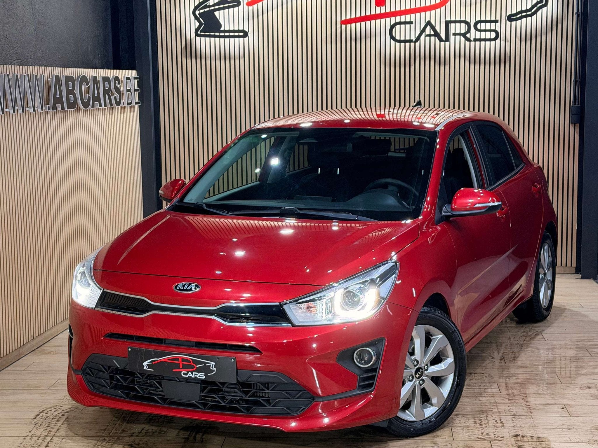 Kia Rio 1.0 * GARANTIE 12 MOIS * 1ER PROPRIETAIRE *, Auto's, Kia, Stof, Gebruikt, 110 g/km, Bedrijf