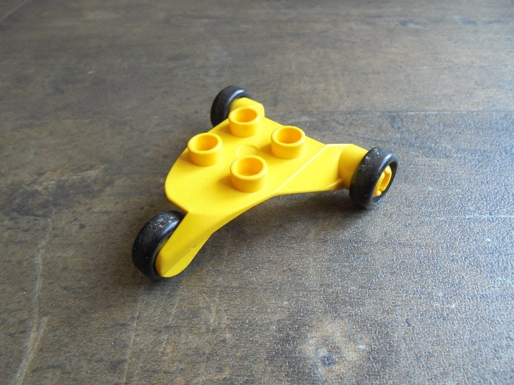 Lego Duplo Airplane Landing Gear with 3 Wheels (zie fotos)15, Ophalen of Verzenden, Gebruikt, Losse stenen, Duplo