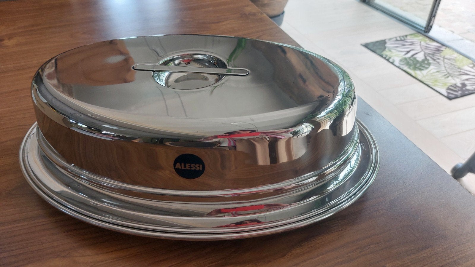 Grand plat de service  Alessi et sa cloche, Huis en Inrichting, Overige merken, Nieuw, Ophalen of Verzenden, Metaal