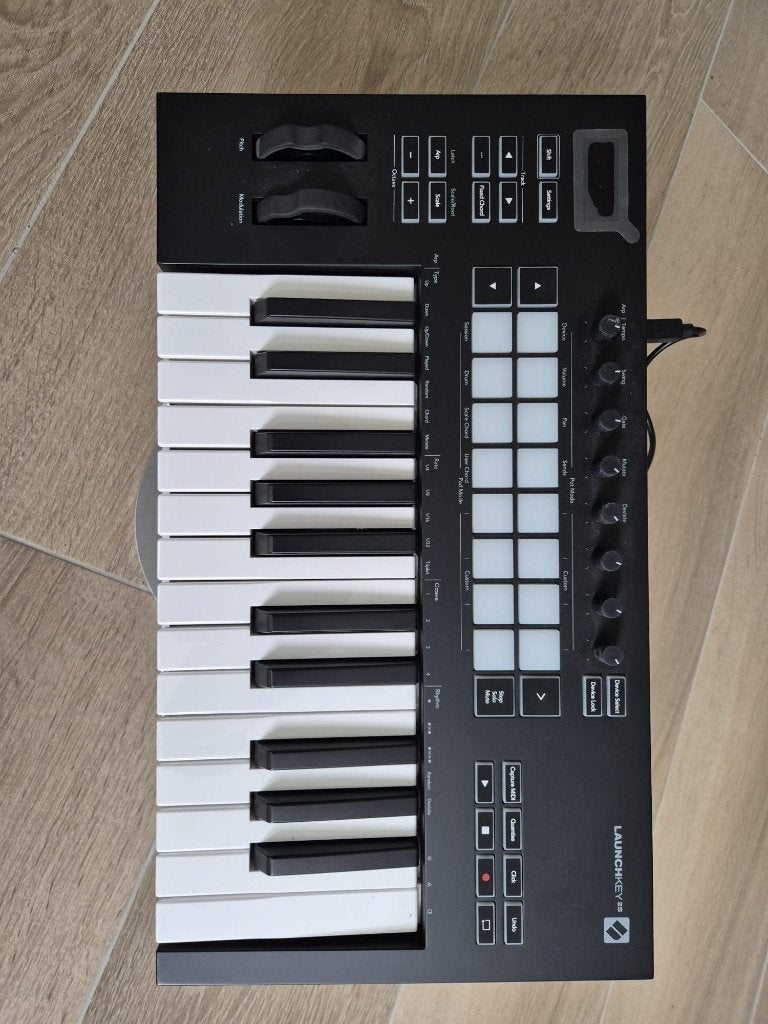 Novation Launchkey 25, Ophalen, Zo goed als nieuw