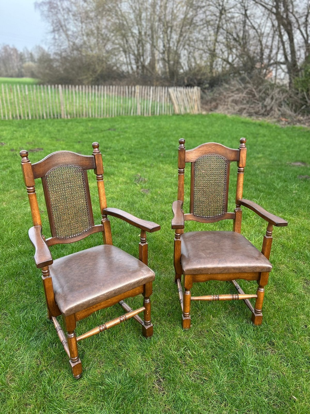 Antiek/leer stoelen, Ophalen