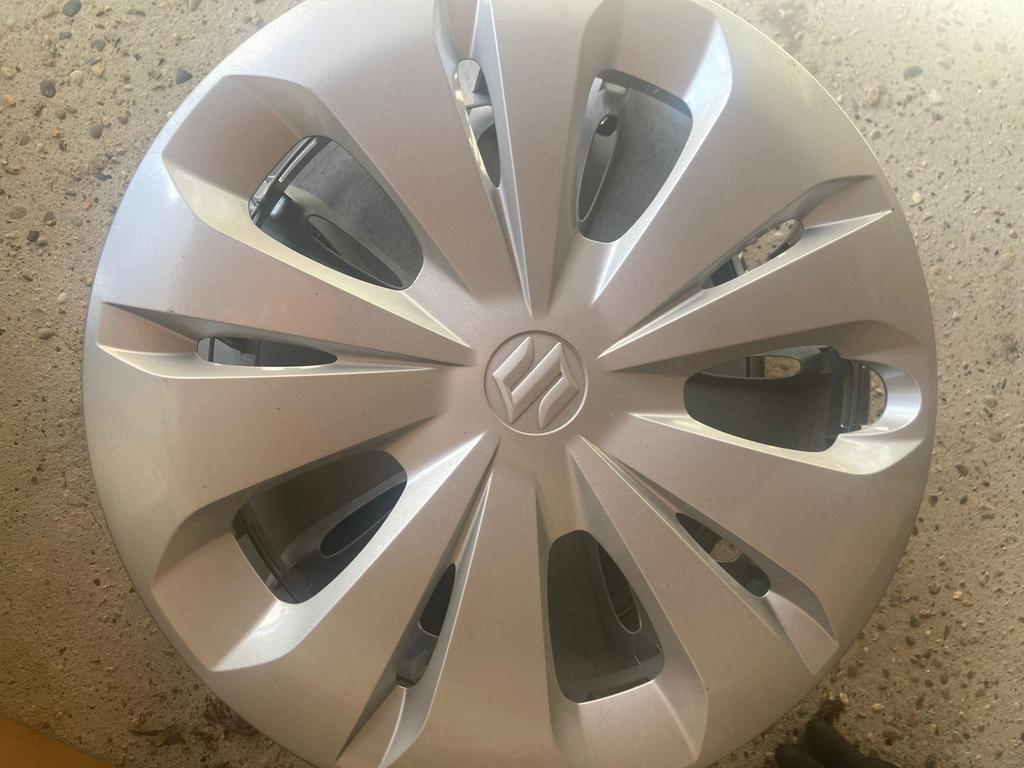 Suzuki Swift zomerbanden 15 inch - nieuw, Auto-onderdelen, Banden en Velgen, Velg(en), Zomerbanden, 15 inch, Ophalen