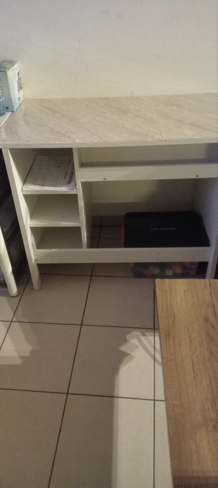 Bureau et  chaises, Enlèvement ou Envoi