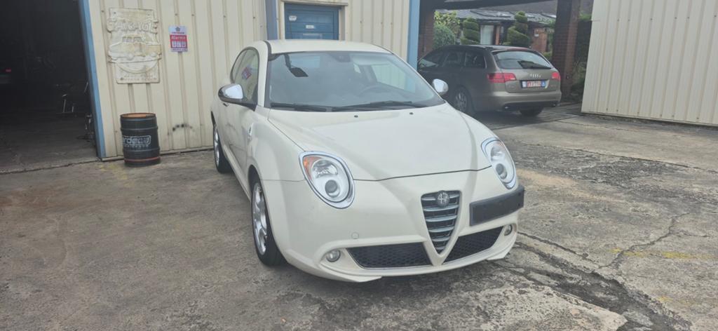 Alfa mito 1.3 multijet serie 4 trèfle, Voorwielaandrijving, Euro 5, Zwart, 4 cilinders