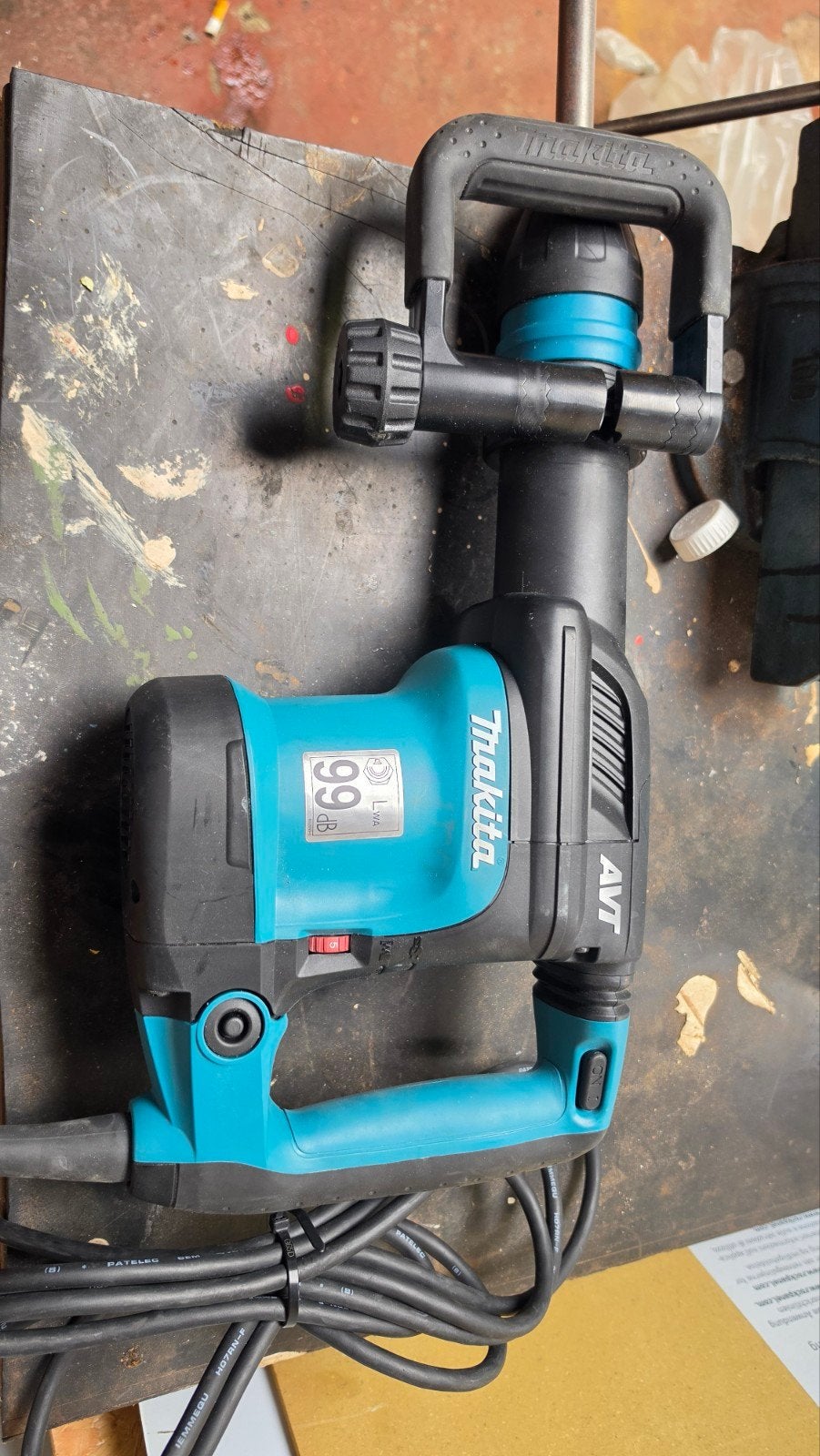 MAKITA HM0871C, Bricolage & Construction, Enlèvement ou Envoi