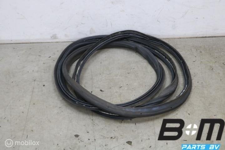 Achterkleprubber VW E-Golf 7 5G6827705D, Gebruikt