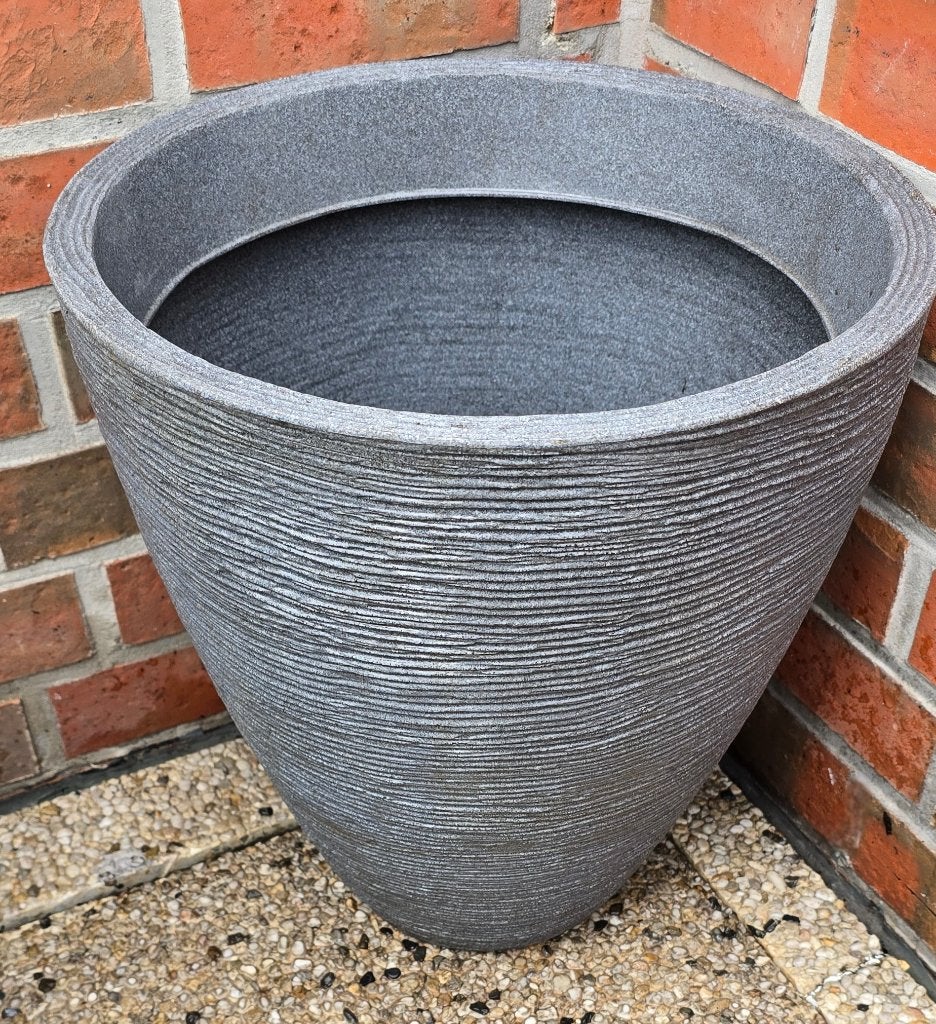Groot Plastic Plantenpot / bloempot - kunststof - grijs -, Tuin en Terras, Bloempotten, Kunststof, Rond, Zo goed als nieuw, Balkon