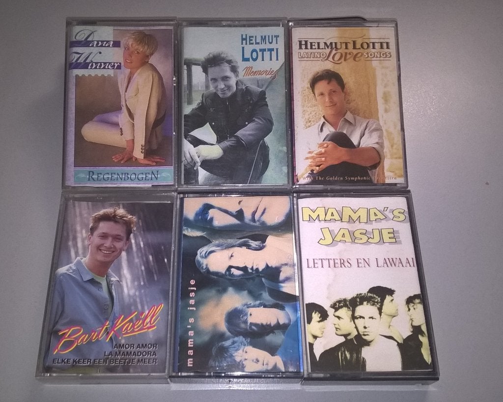 18 Nederlandstalige muziek cassettes, Cd's en Dvd's, 2 t/m 25 bandjes, Ophalen of Verzenden, Zo goed als nieuw, Origineel