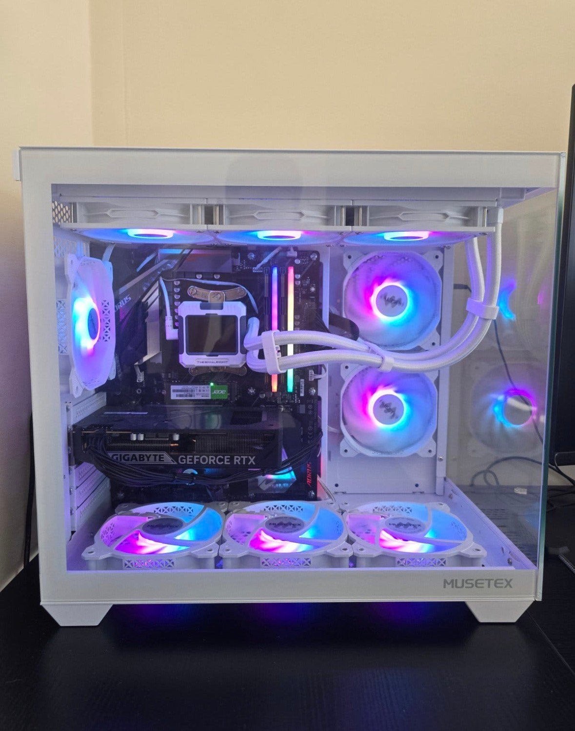 PC de jeu | RTX 5060 | Ryzen 7 | 32 Go de RAM | LCD AIO, Enlèvement ou Envoi, Comme neuf, Gaming, SSD