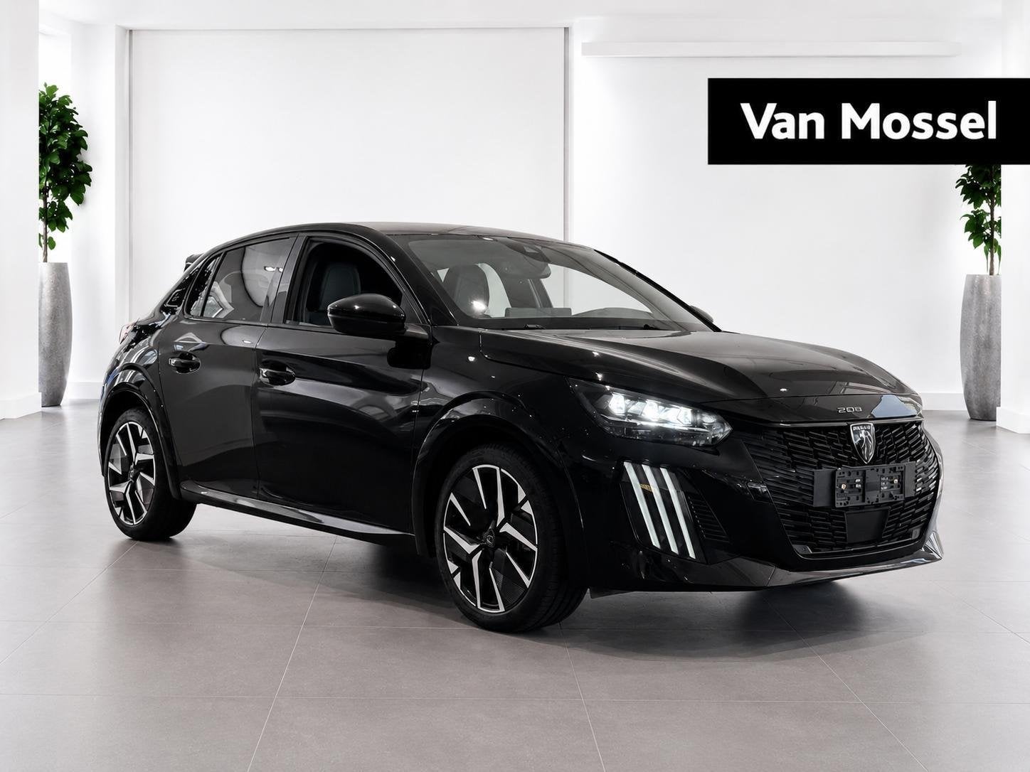 Peugeot 208 1.2 HYBRID 110 e-DSC6 GT, Dealer onderhouden, Gebruikt, Zwart, https://public.car-pass.be/vhr/b1696b21-1fd7-464f-9f8c-b953f88d153d