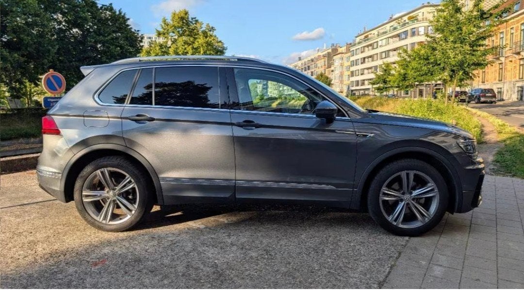 Volkswagen Tiguan R-Line 5N TSI, Automaat, Dealer onderhouden, 4 cilinders, Leder