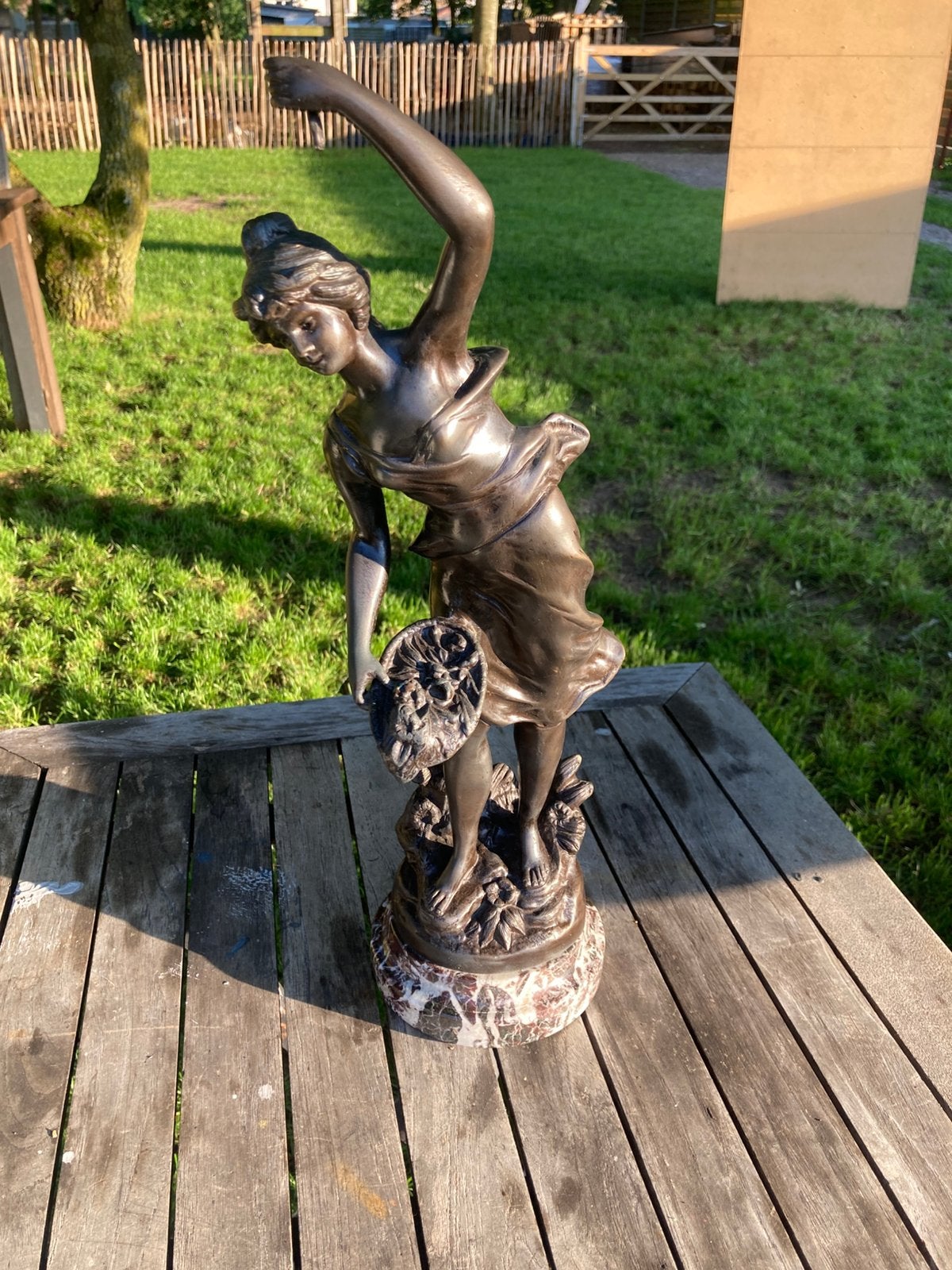 Bronzen beeld, Enlèvement, Comme neuf