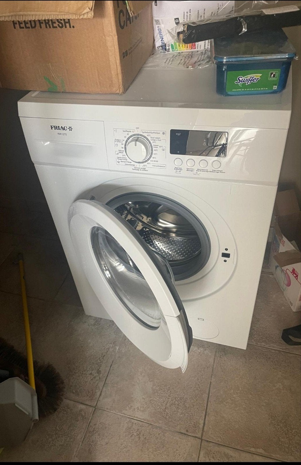 Wasmachine, weinig gebruikt, 1 jaar oud!, Elektronische apparatuur, Ophalen, Voorlader