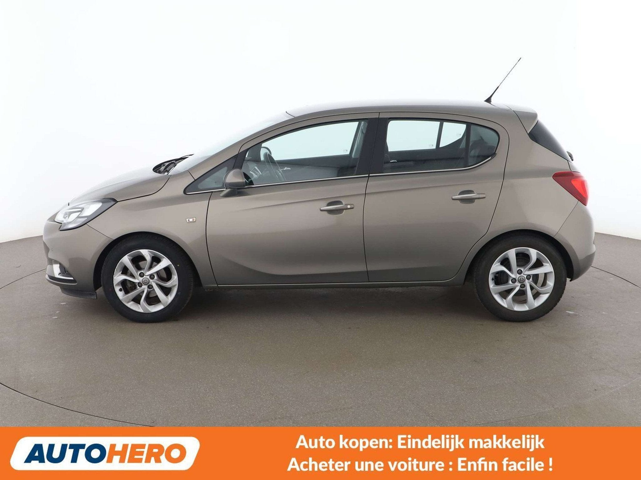 Opel Corsa 1.4 Innovation (bj 2015, automaat), Bruin, 5 zetels, 1199 kg, https://public.car-pass.be/vhr/62026e4c-7b33-43e9-b341-b64b720d83e0