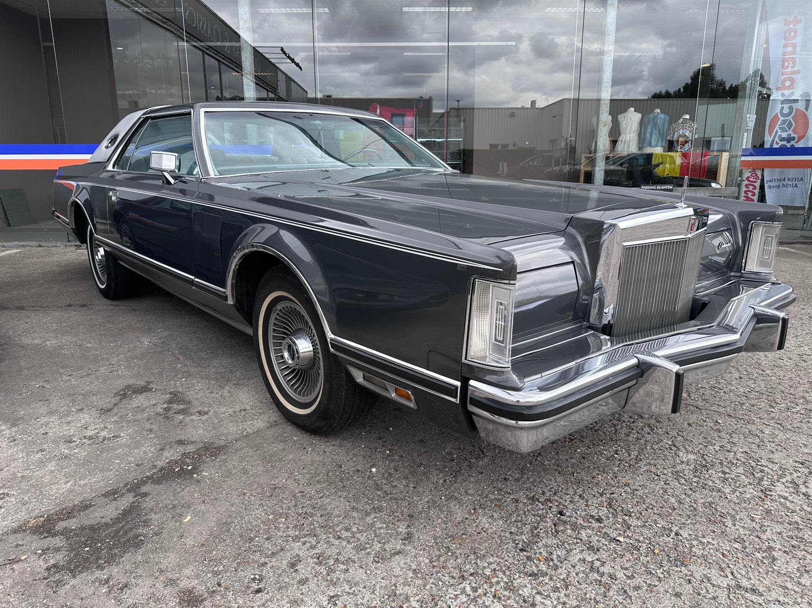 Lincoln Continetal Mark V - 1977 - zeer mooie staat!, Auto's, Oldtimers, Automaat, Mistlampen, Bedrijf, 5 zetels