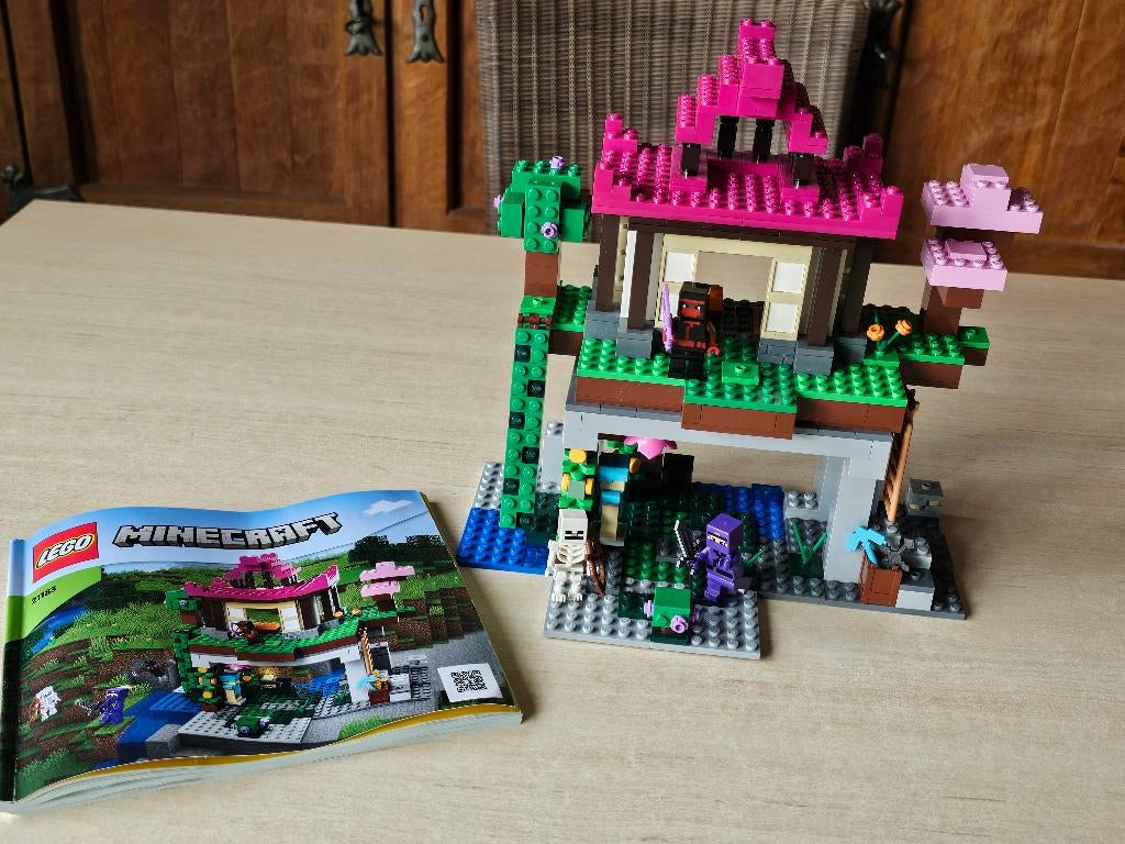 LEGO MINECRAFT Set 21183 De Trainingsplaats, Kinderen en Baby's, Ophalen of Verzenden, Lego