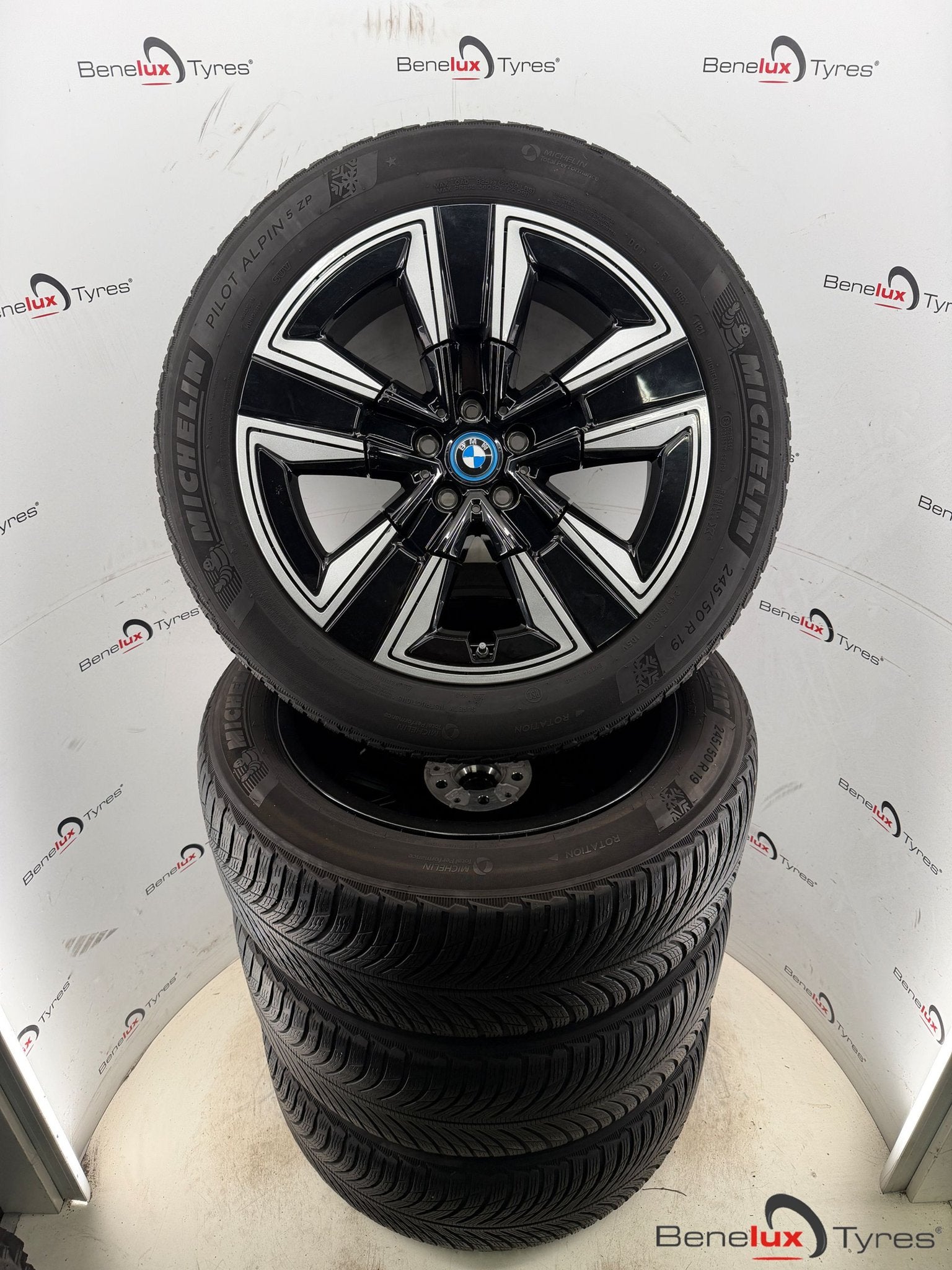 19'' winter BMW iX3 X3 X4 i7 G02 G08 G01 G45 G48 Styling 842, 19 inch, -, -, Banden en Velgen