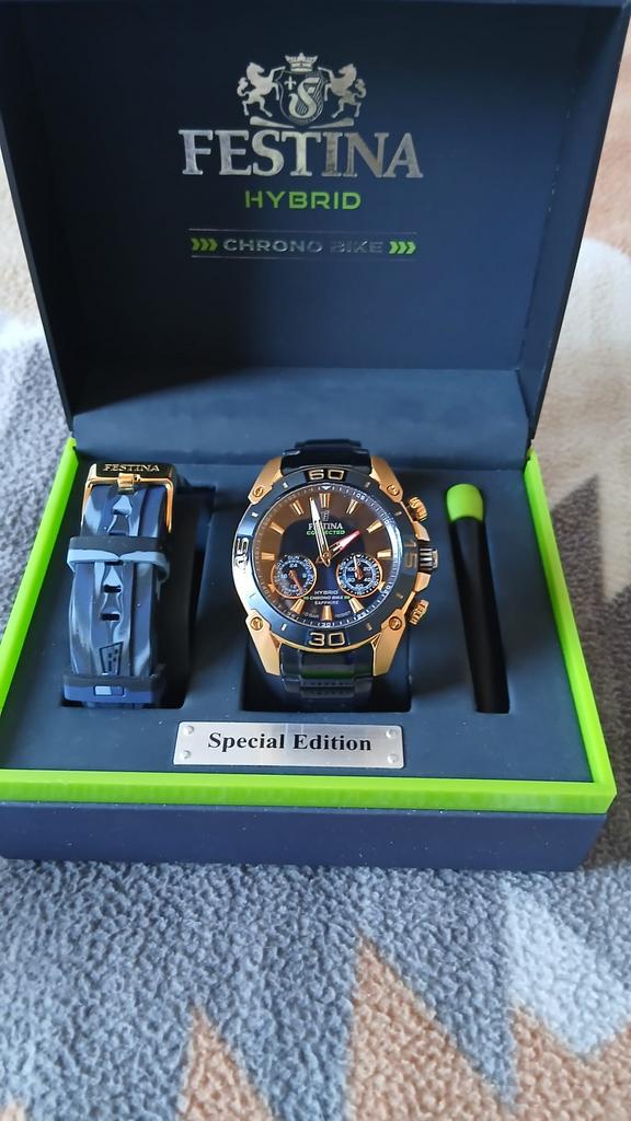 Festina horloge hybrid special edition, Ophalen, Zo goed als nieuw, Polshorloge, Overige merken