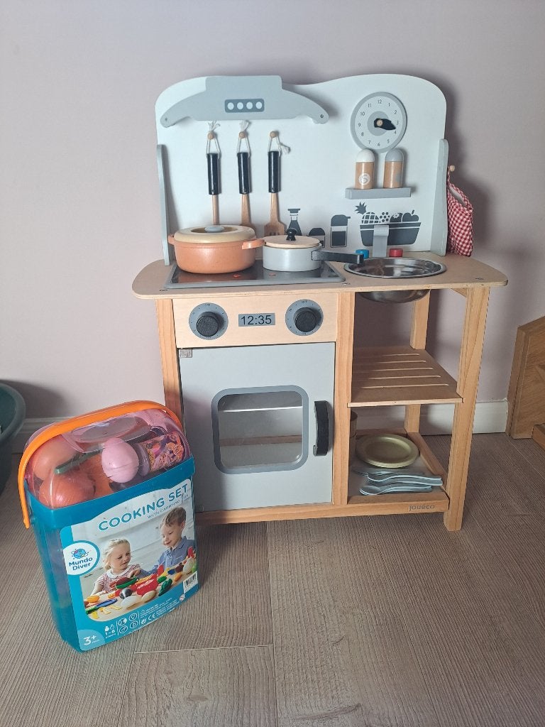 Houten keukentje + speelset, Ophalen, Gebruikt, Overige materialen, Speelkeuken
