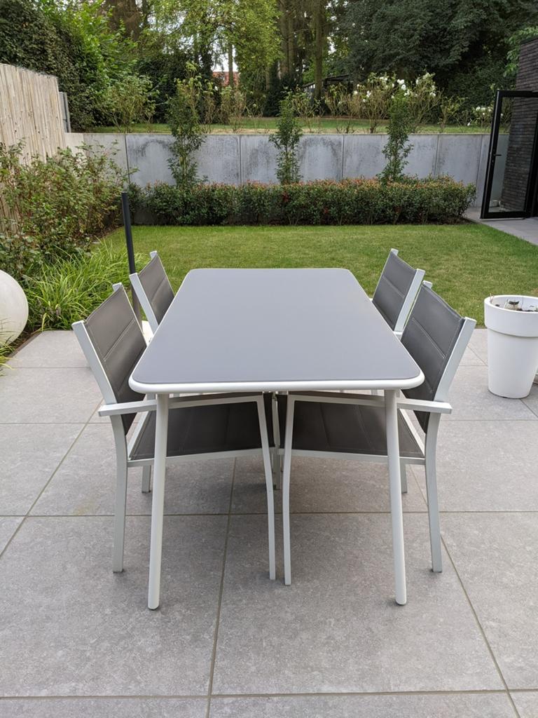 Witte aluminium tuintafel met antraciet glazen tafelblad, Tuin en Terras, Ophalen, 4 zitplaatsen, Eettafel, Tuinset