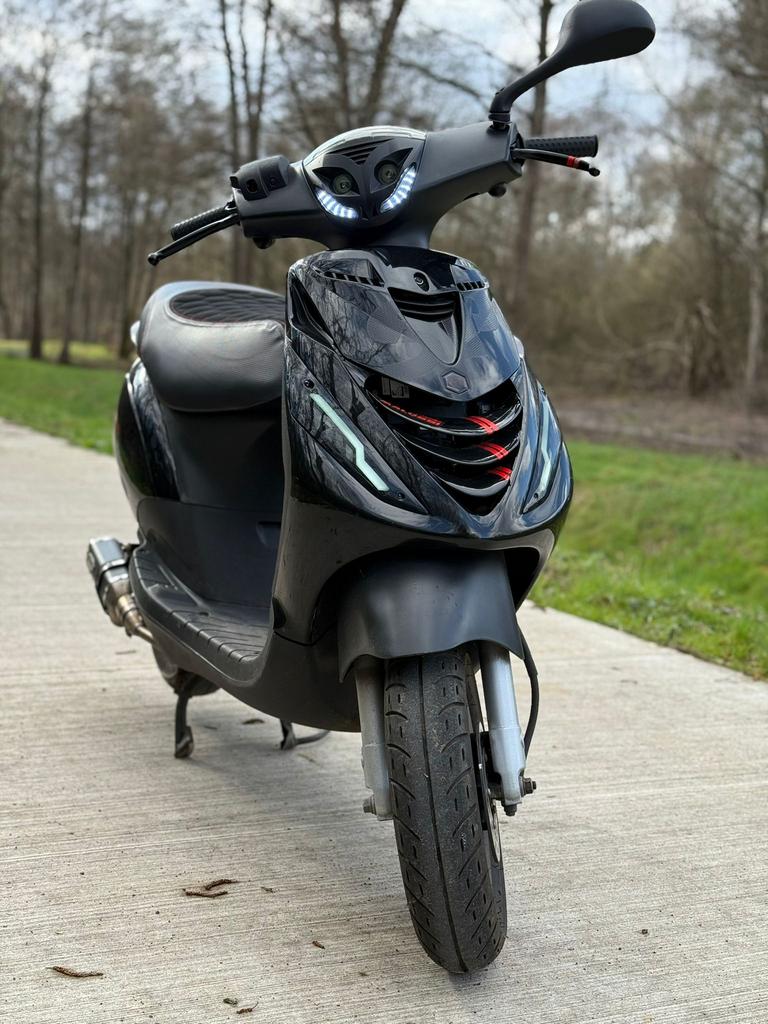 Piaggio zip 2022 iget 4t, Enlèvement, Comme neuf, Zip