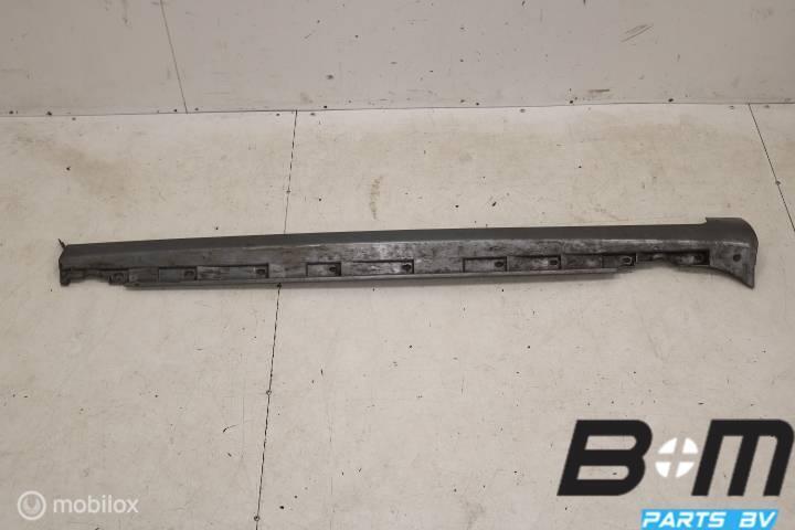 Sideskirt rechts Audi A4 8E B7 LY7G 8E0853860, Gebruikt