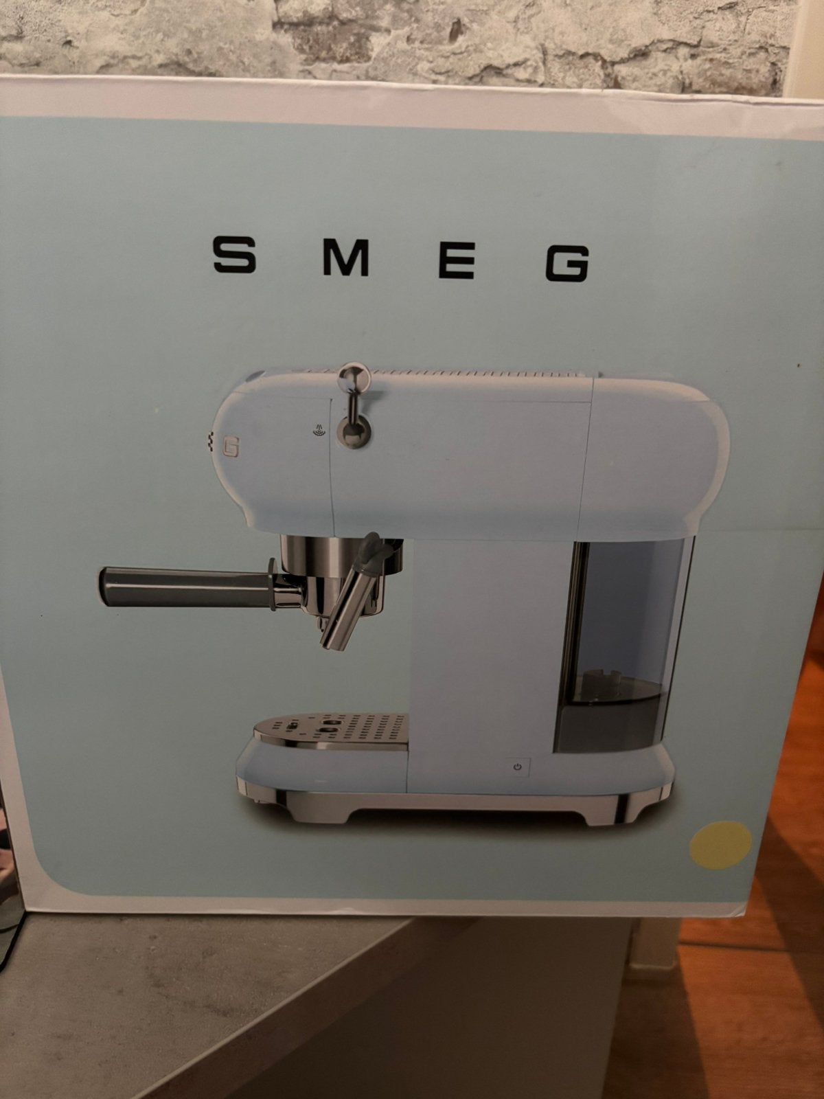 Nieuw SMEG koffiemachine CREU, Ophalen, Nieuw, Koffiemachine, Gemalen koffie