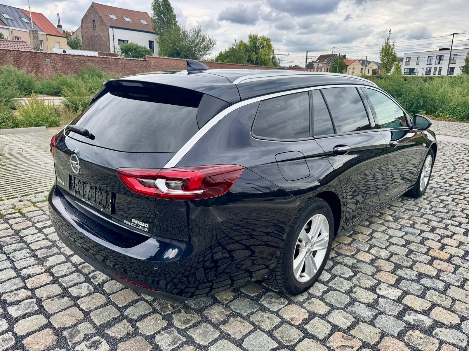 Opel Insigna Sport  1.5i 137000 km Cuir Xenon Gps Carnet, Autos, Cuir, Achat, Euro 6, Entreprise