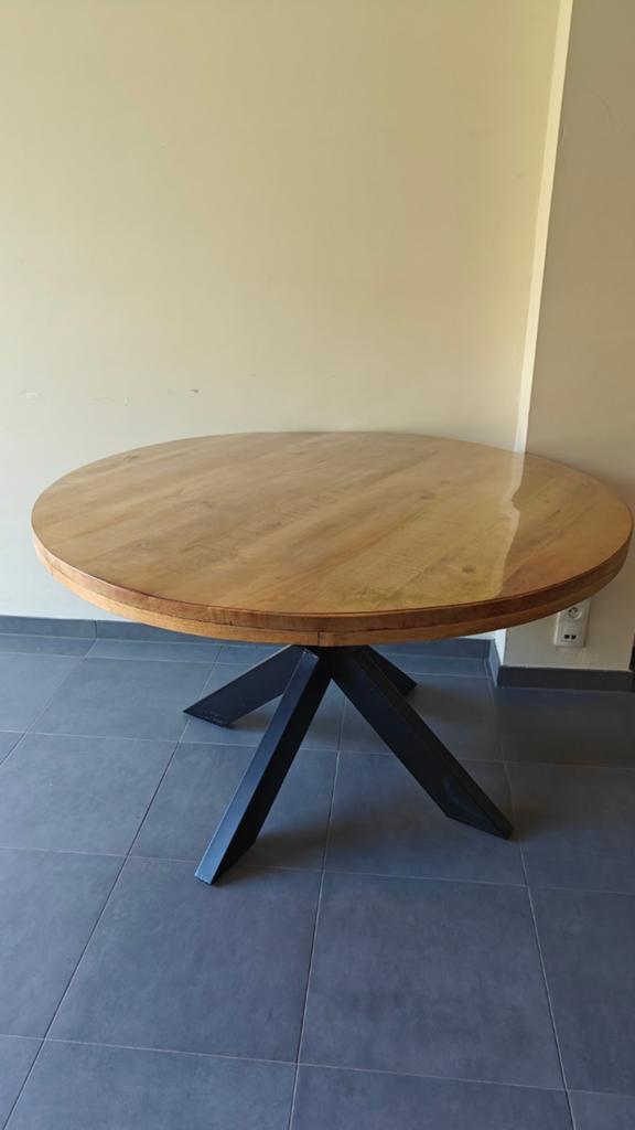 Tafel Mangohout, Ophalen