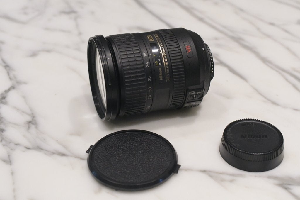 Nikon AF-S 18-200 mm/f 3,5-5,6 G ED VR DX N 2739841, Enlèvement ou Envoi, 1980 à nos jours, Lentille ou Lentilles