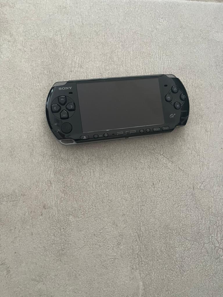 psp + gran turismo, Consoles de jeu & Jeux vidéo, Enlèvement ou Envoi, Comme neuf