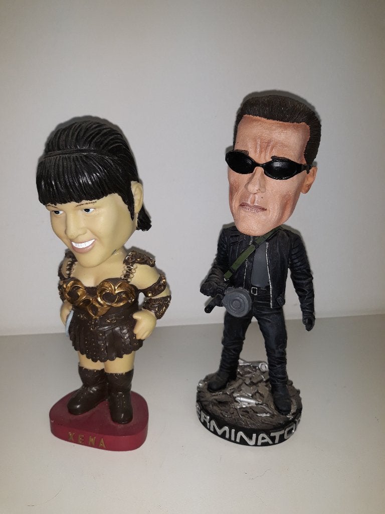 Figurine Terminator T3 vintage  & statuette Xena, Enlèvement, Comme neuf
